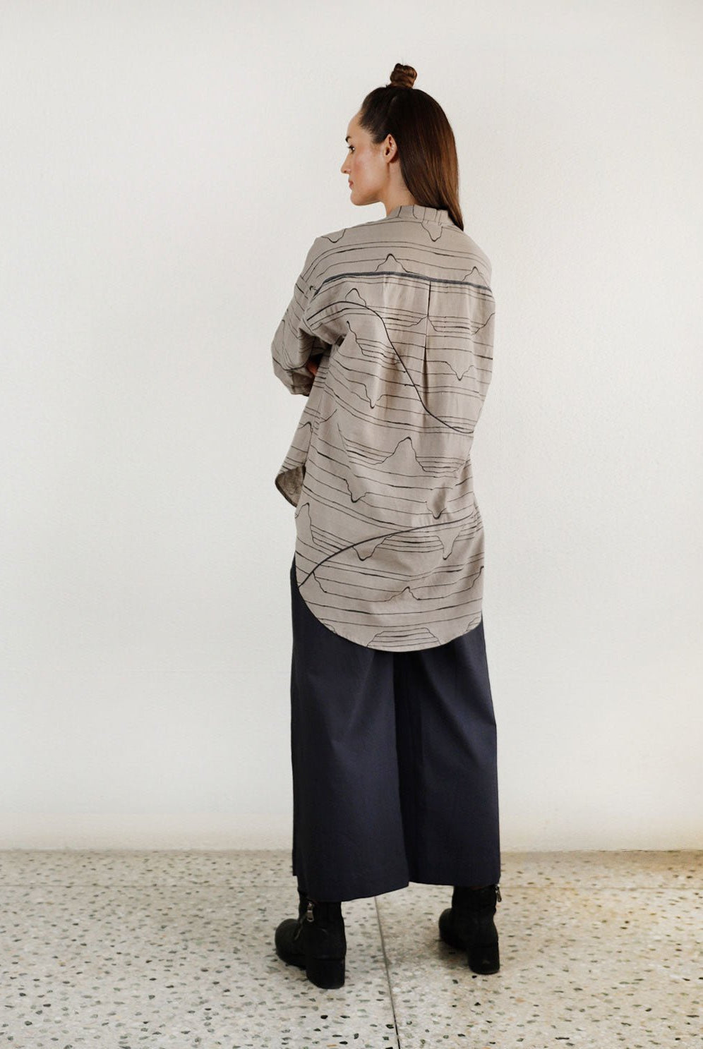 Charcoal Waves Oversized Shirt - CiceroniShirtRias Jaipur