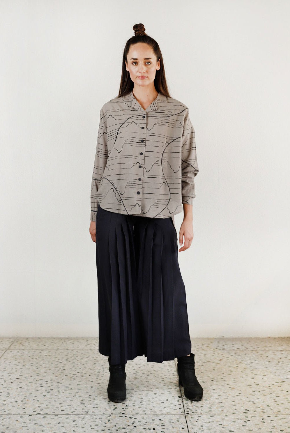 Charcoal Waves Oversized Shirt - CiceroniShirtRias Jaipur