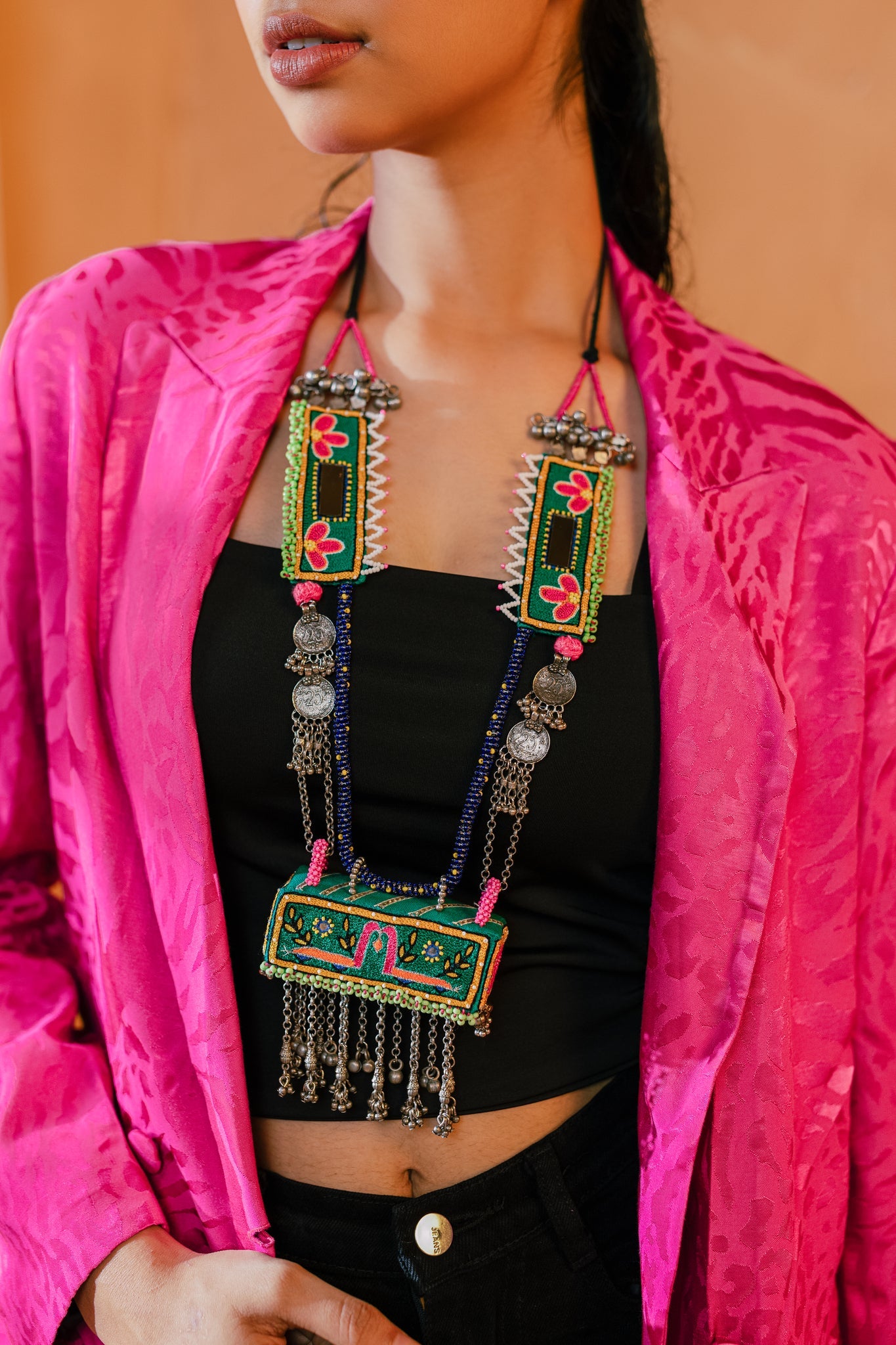 Chhatakbaari!! - CiceroniNeckpieceKrutiArts