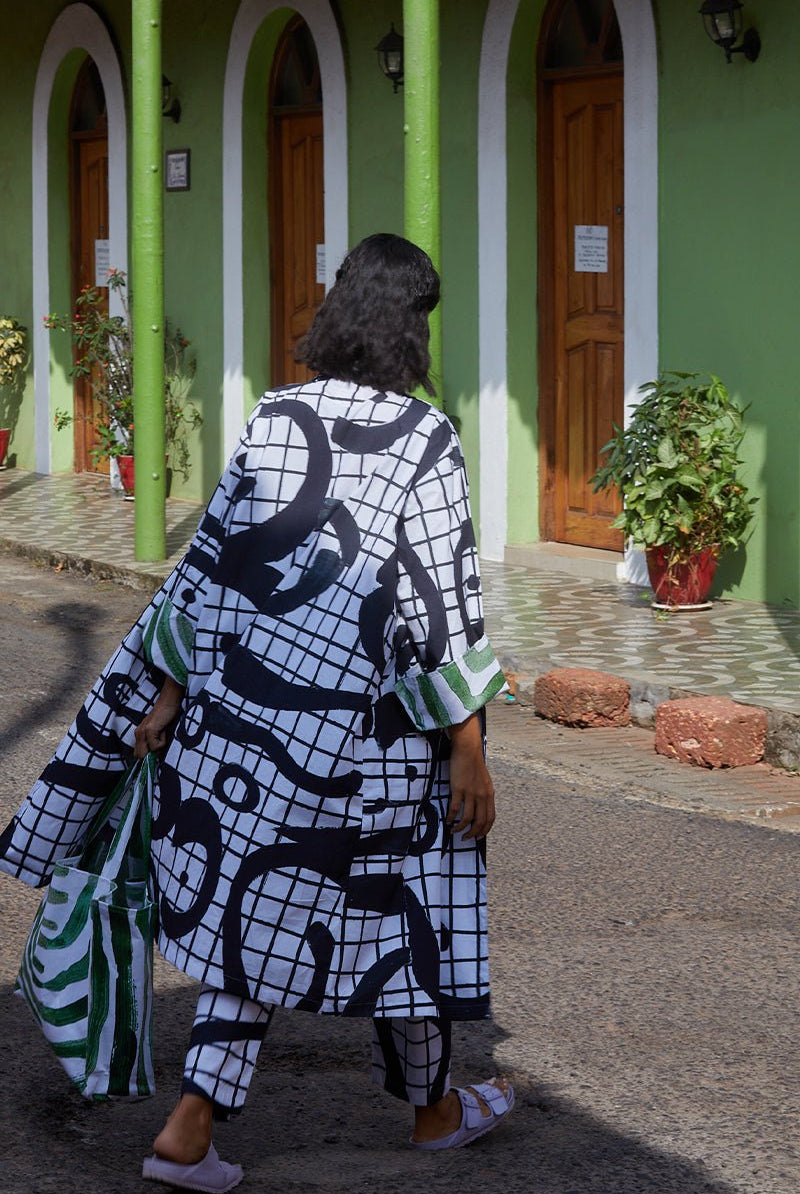 Coastline Cape in Yin yang - CiceroniHappi Space