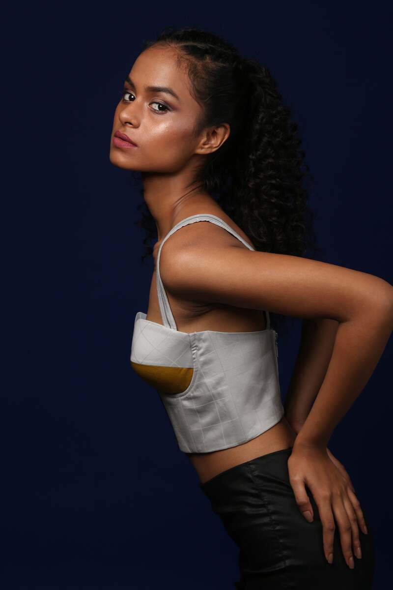 Contrast Glow Fabric Bralette - CiceroniBraletteEkastories