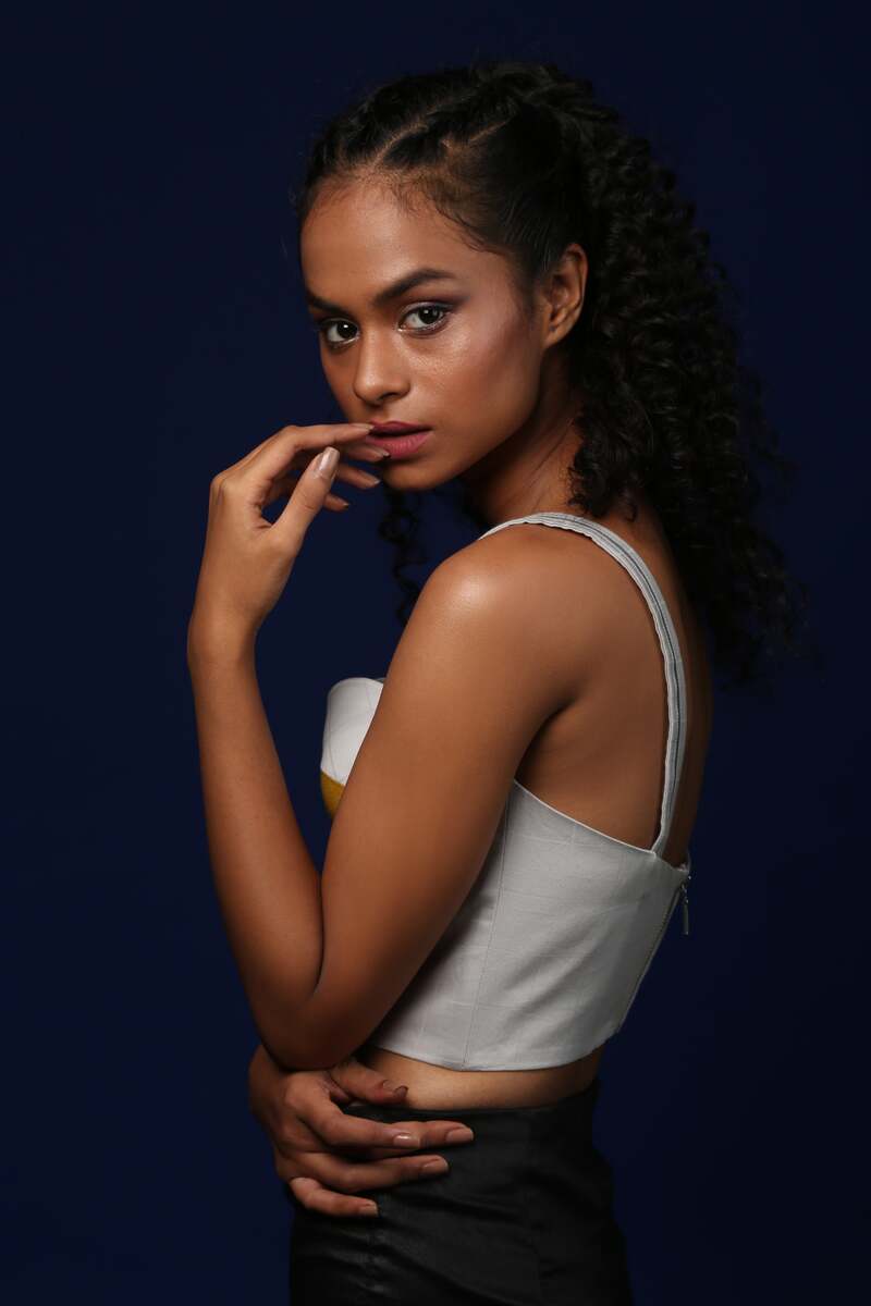 Contrast Glow Fabric Bralette - CiceroniBraletteEkastories