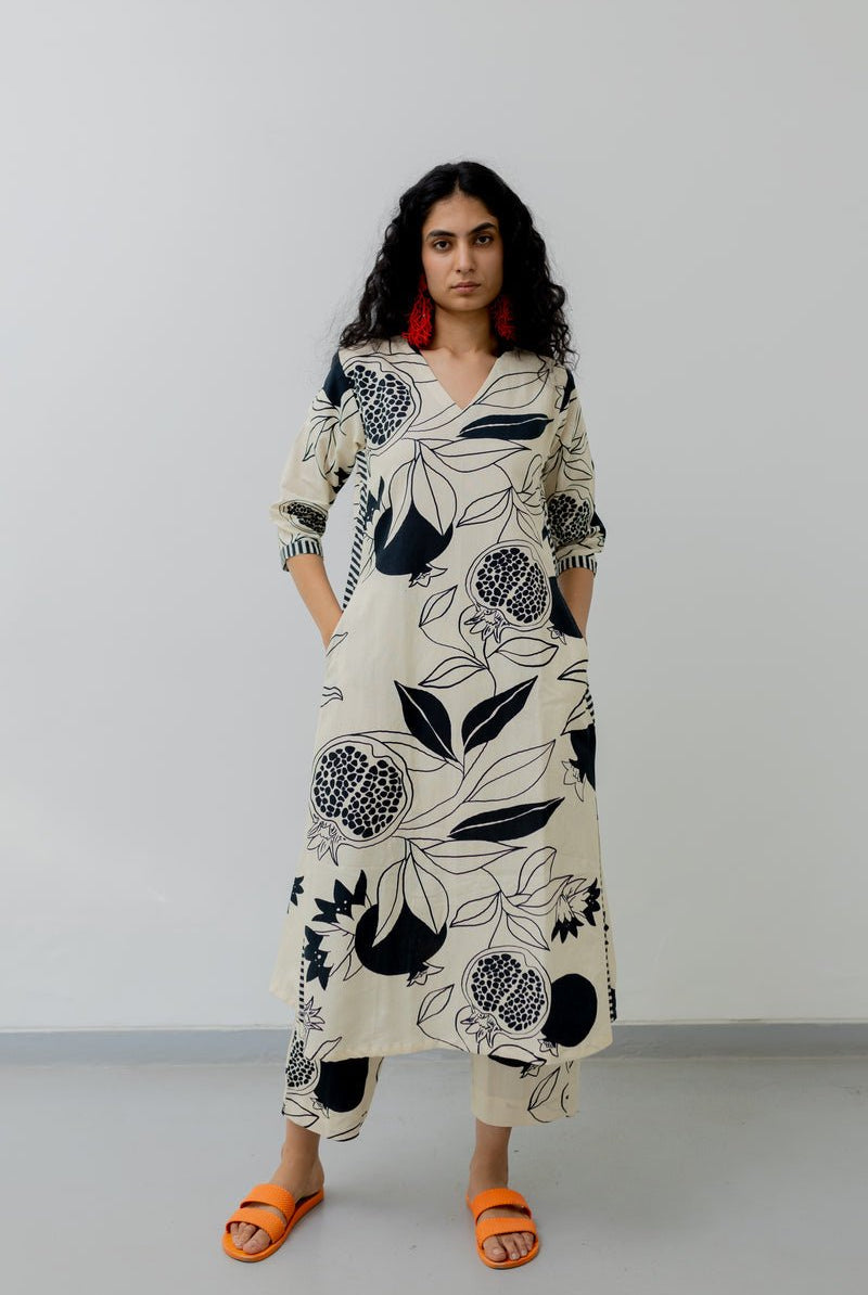 Cream Pomegranate Print Kurta and Pants Set - CiceroniKurtaSilai Studio