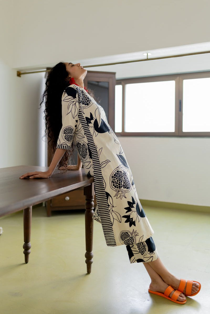 Cream Pomegranate Print Kurta and Pants Set - CiceroniKurtaSilai Studio