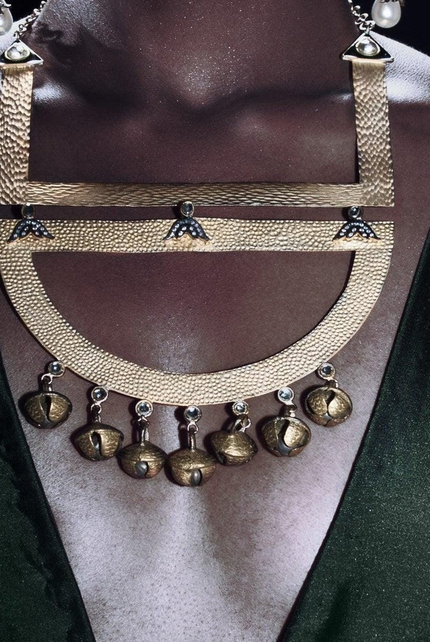 Dancing Neckpiece - CiceroniNeckpieceZaza by Somya