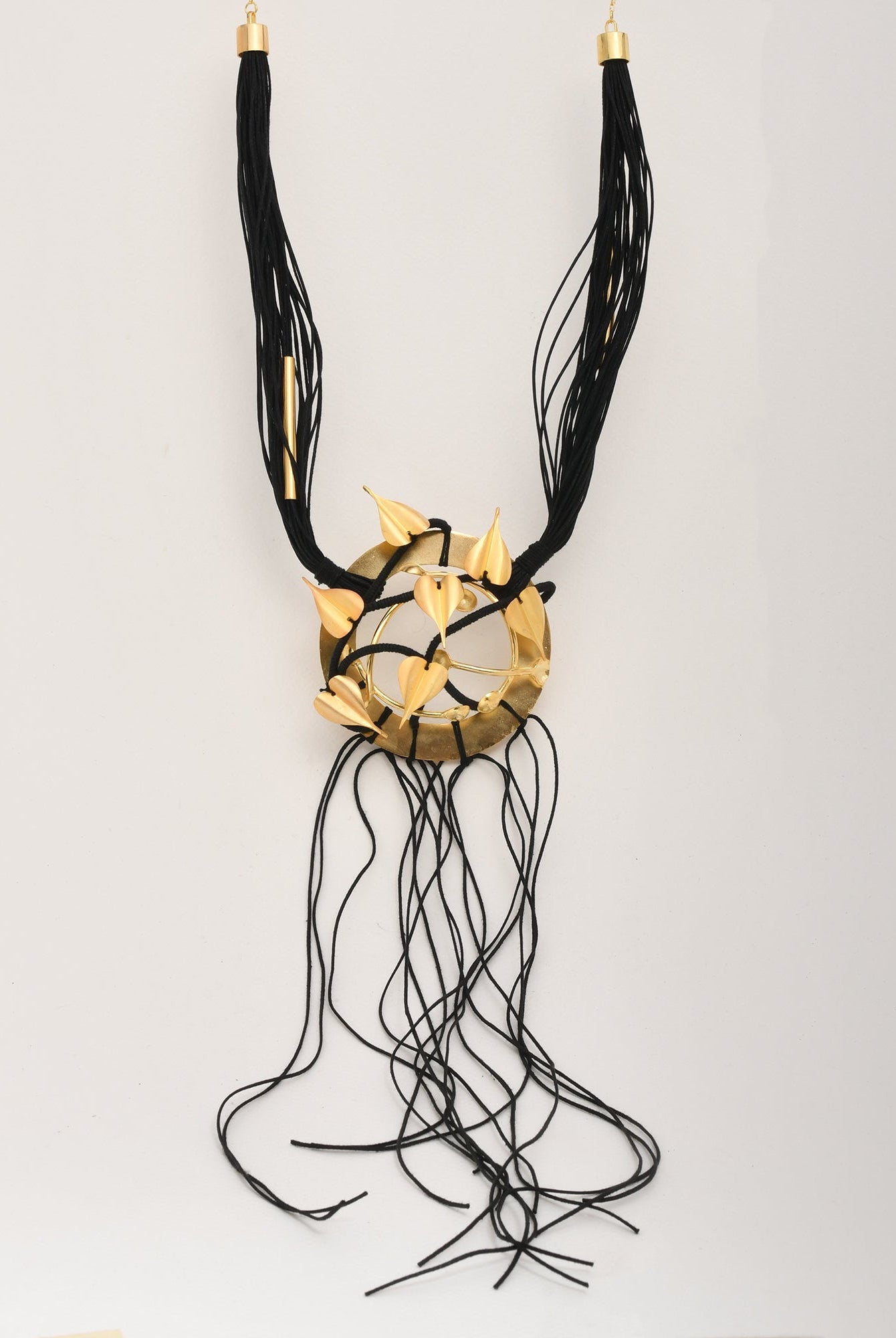 Dauntless Neckpiece - CiceroniNeckpieceZaza by Somya