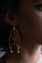 Deco Dancing Earring - CiceroniBaka