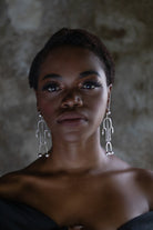 Deco Silver Dancing Earring - CiceroniBaka