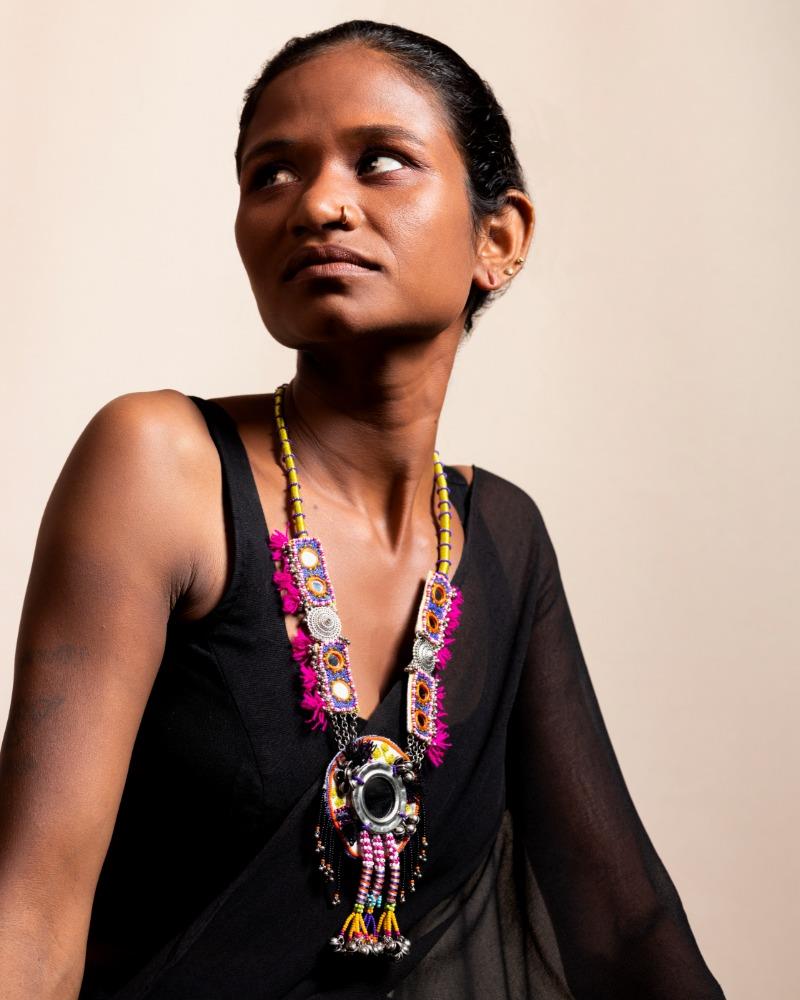 Dhaandhdu - CiceroniNeckpieceKrutiArts