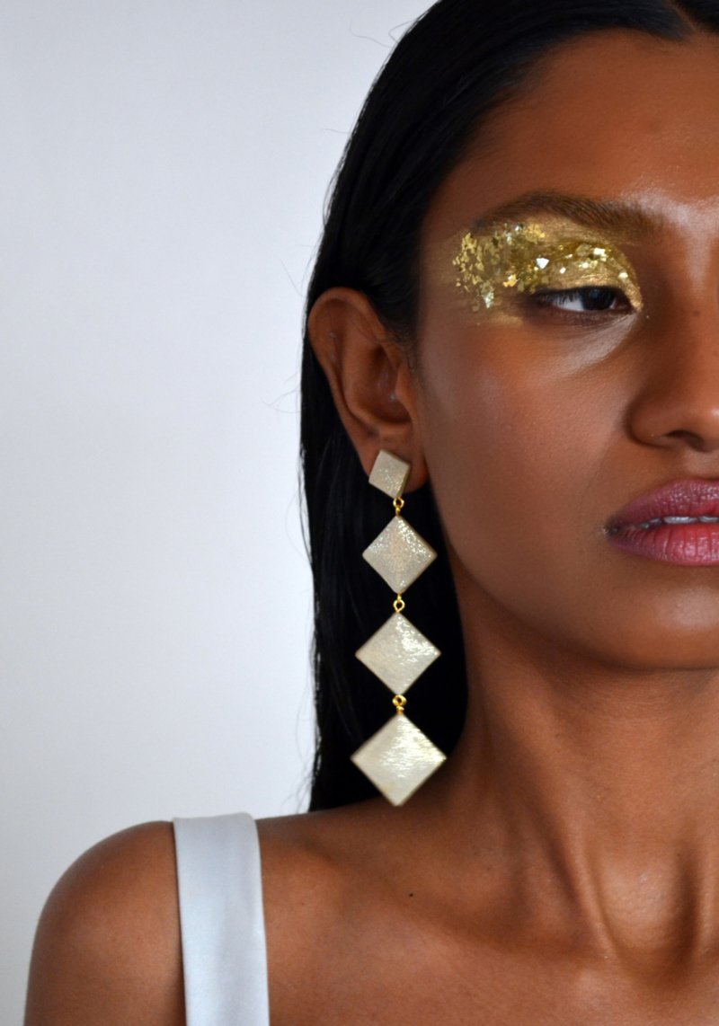 Diamond Danglers Gold - CiceroniEarringsNoupelle