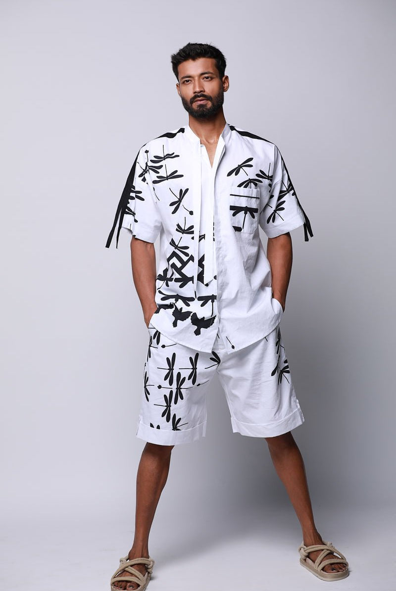 Dragon Fly Arch Shorts - CiceroniShortsEkastories