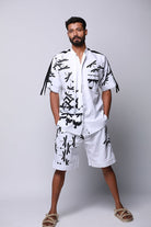 Dragon Fly Arch Shorts - CiceroniShortsEkastories