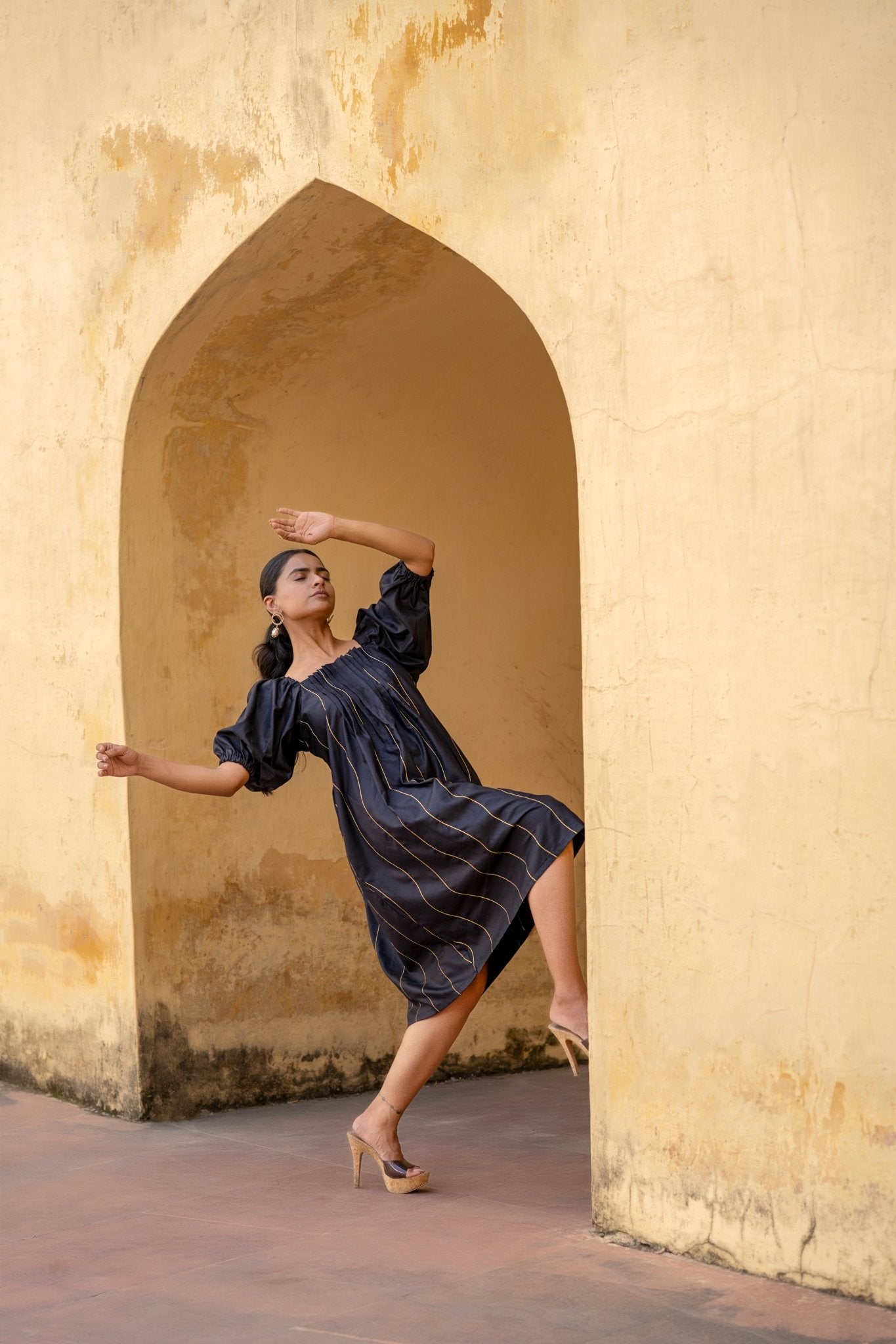 Effortlessly Elegant Dress - CiceroniDressesKoshue