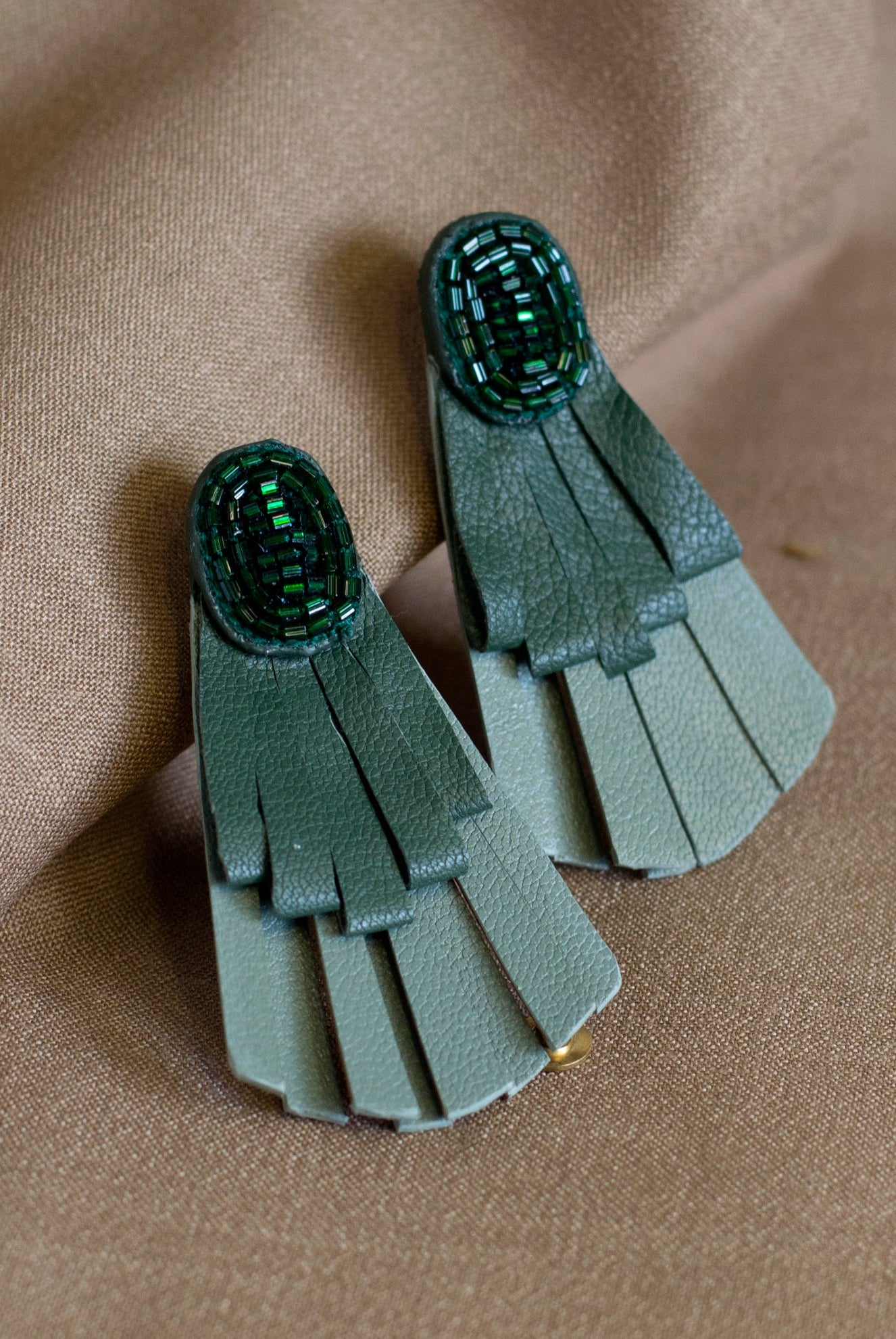 Embroidered stud fringe earrings - CiceroniNoupelle