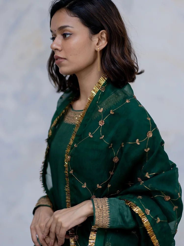 Emerald Padmini Jaal Odhani - CiceroniNirjara