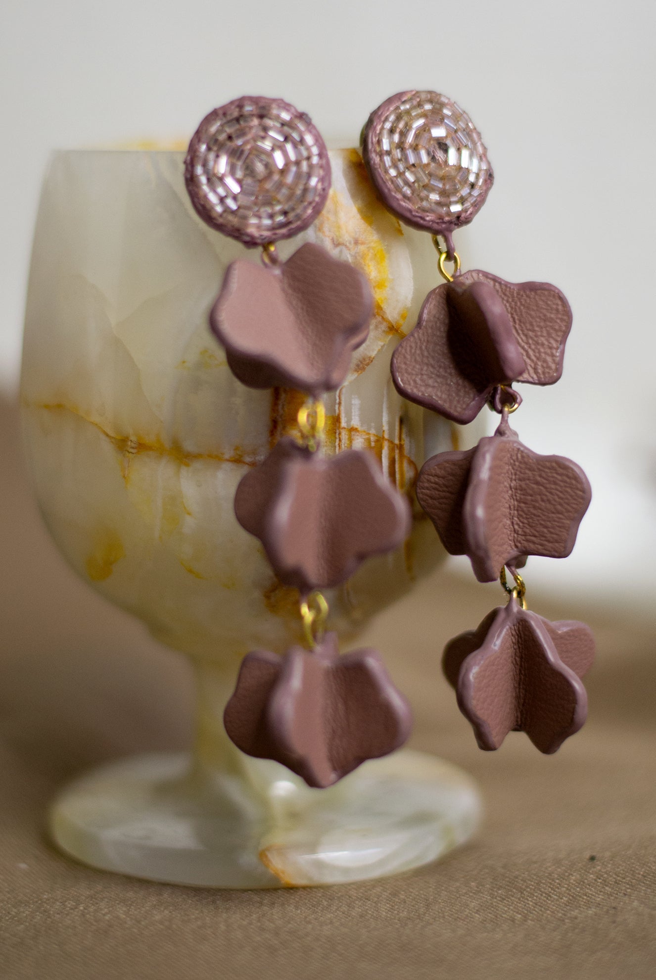 Floral Embroidered Dangler - CiceroniNoupelle