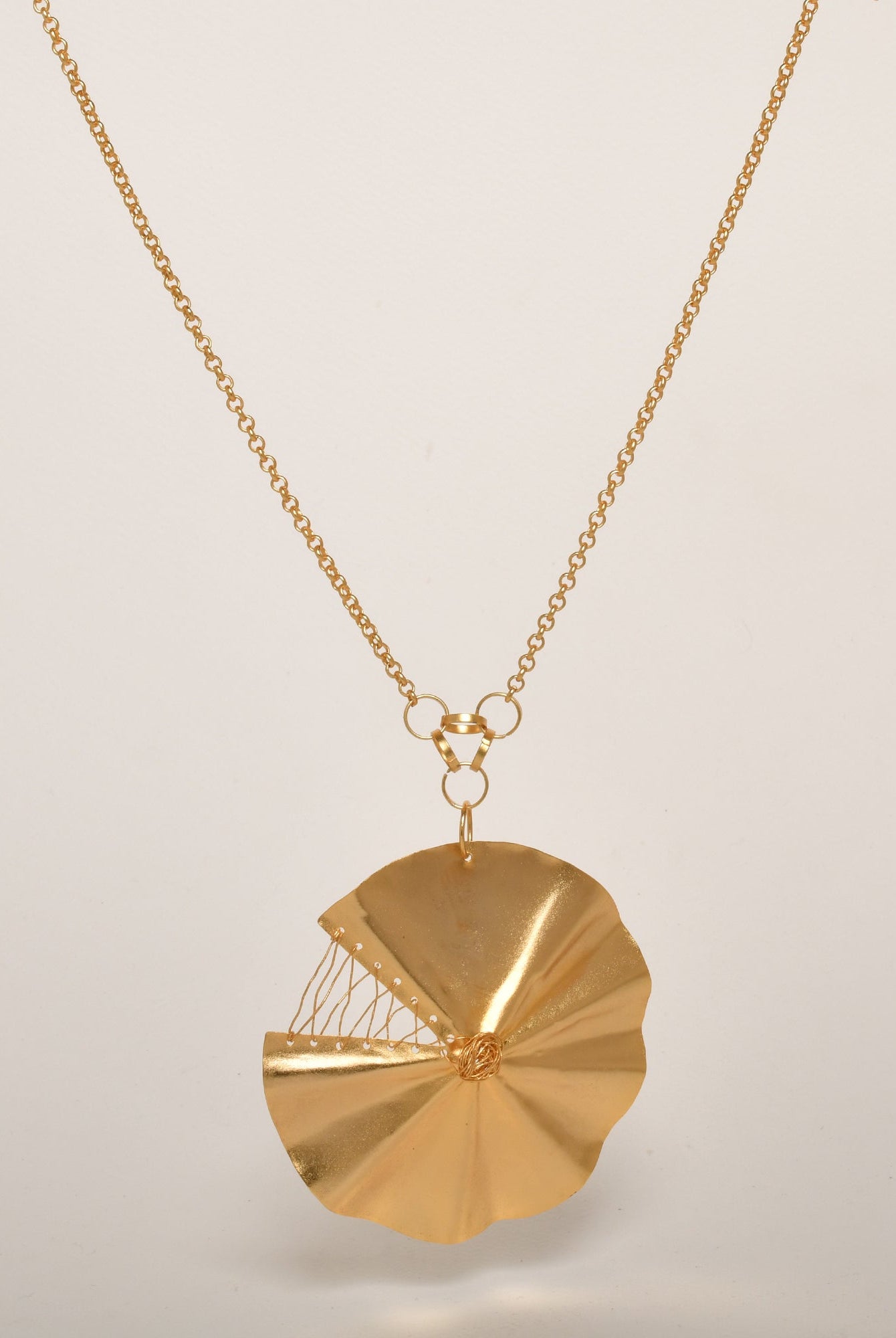 Floral Flourish Necklace - CiceroniNeckpieceZaza by Somya