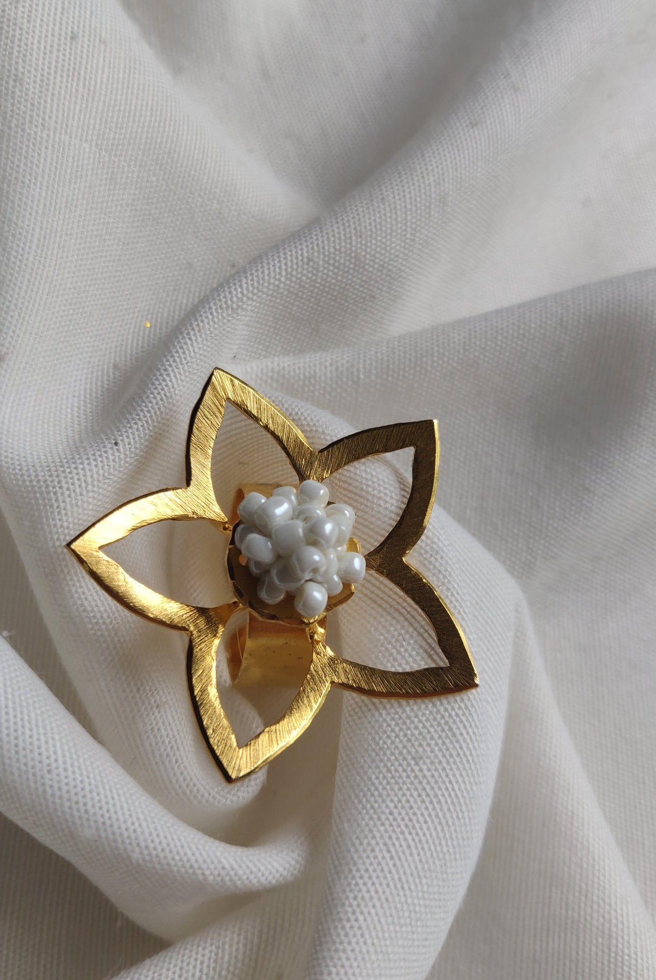 Flower Frame Ring in Gold - CiceroniAarjavee