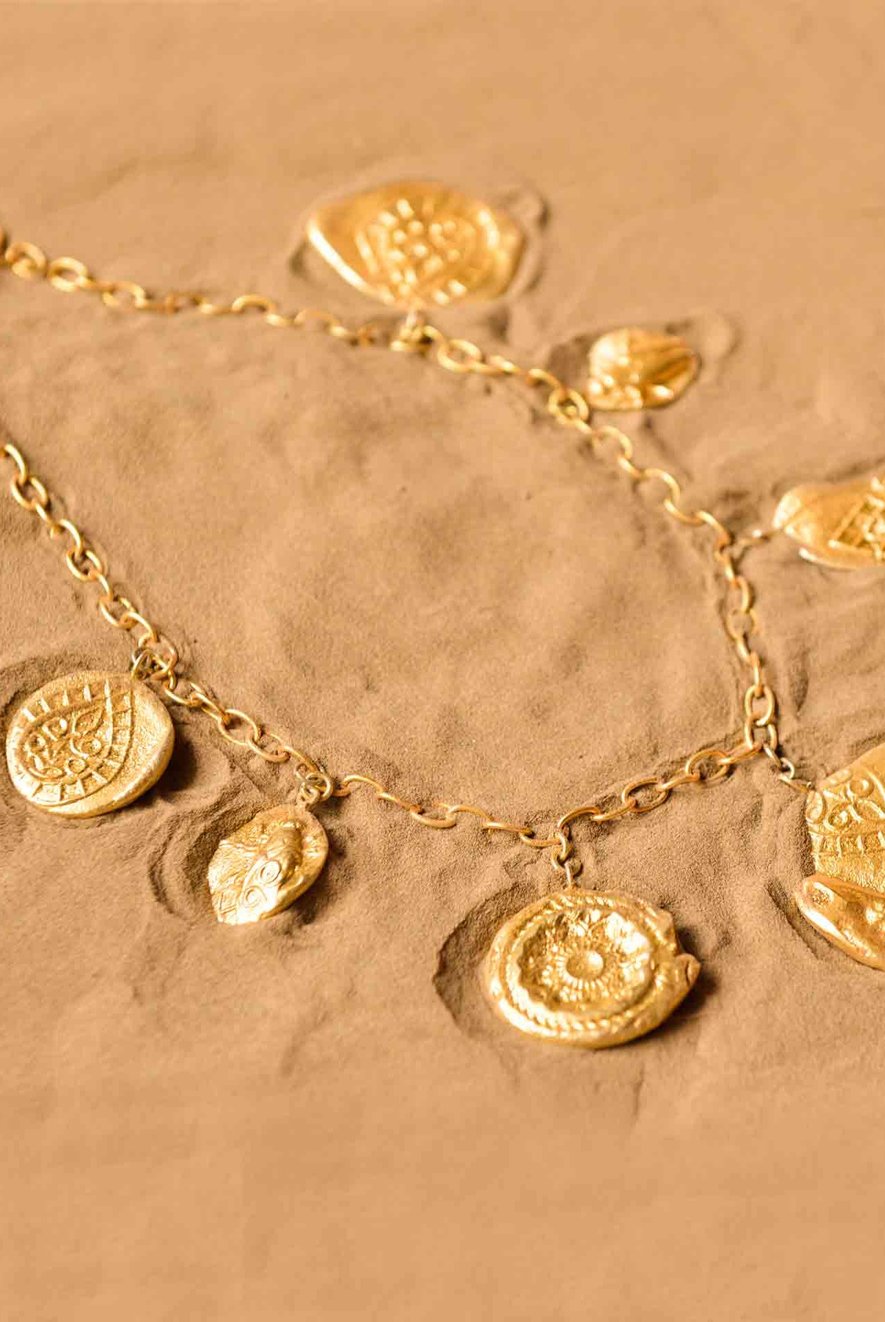 Fossil Charm - Large - CiceroniNeckpieceStudio Kassa