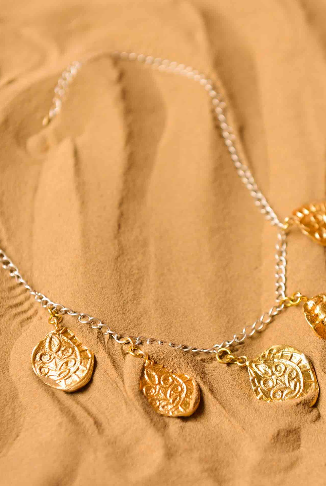 Fossil Charm - Medium - CiceroniNeckpieceStudio Kassa