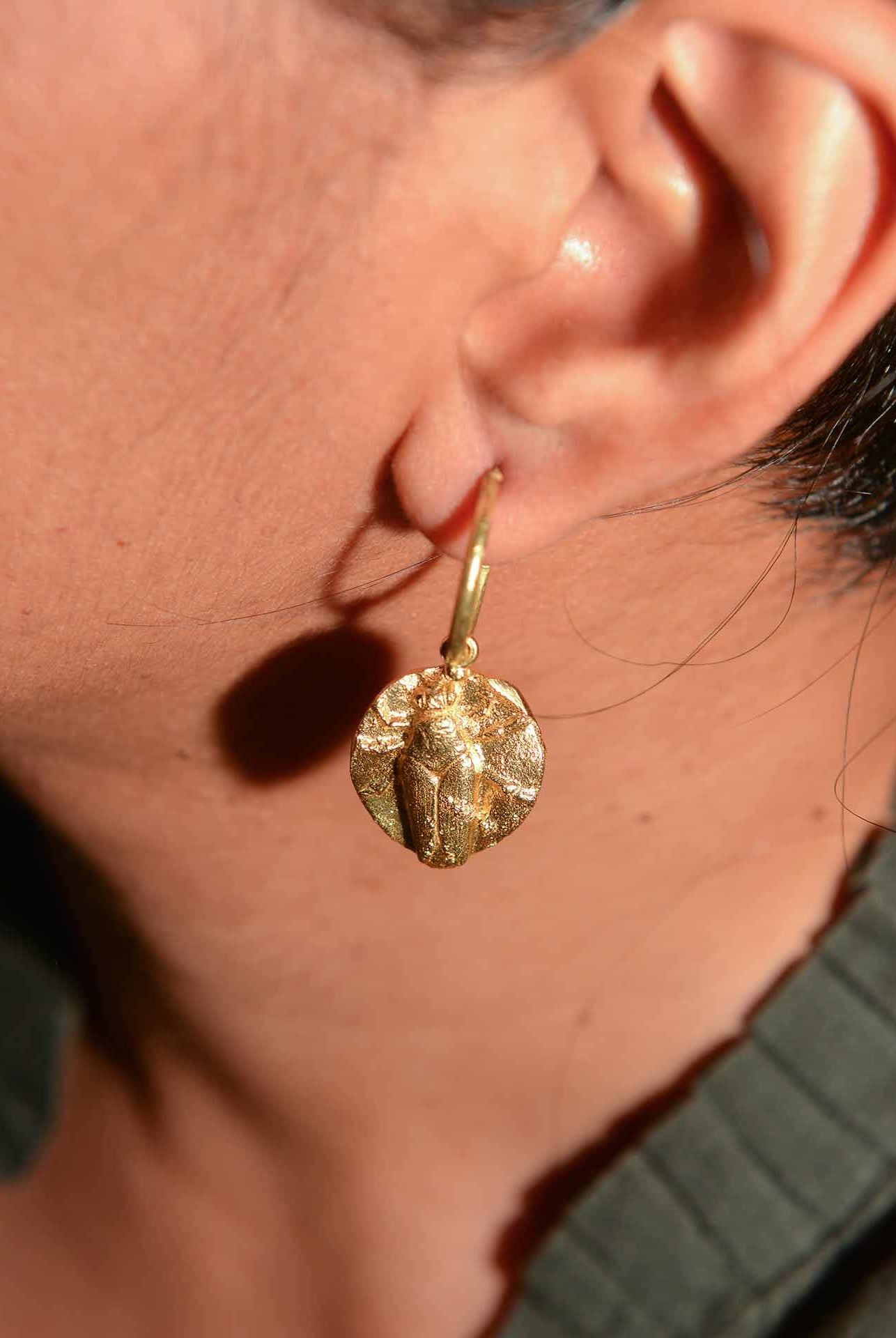 Fossil Hoops - Bugs - CiceroniEarringsStudio Kassa