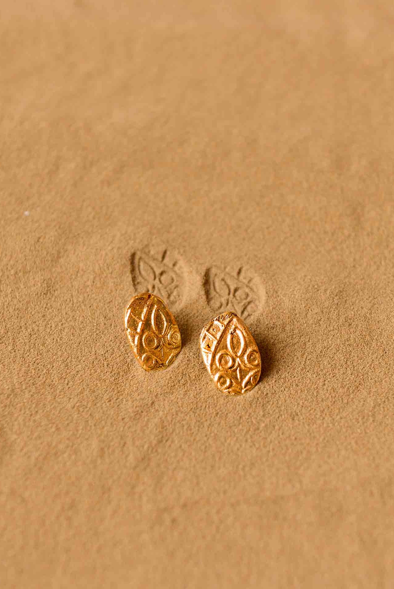 Fossil Stud - Elongated - CiceroniStudsStudio Kassa