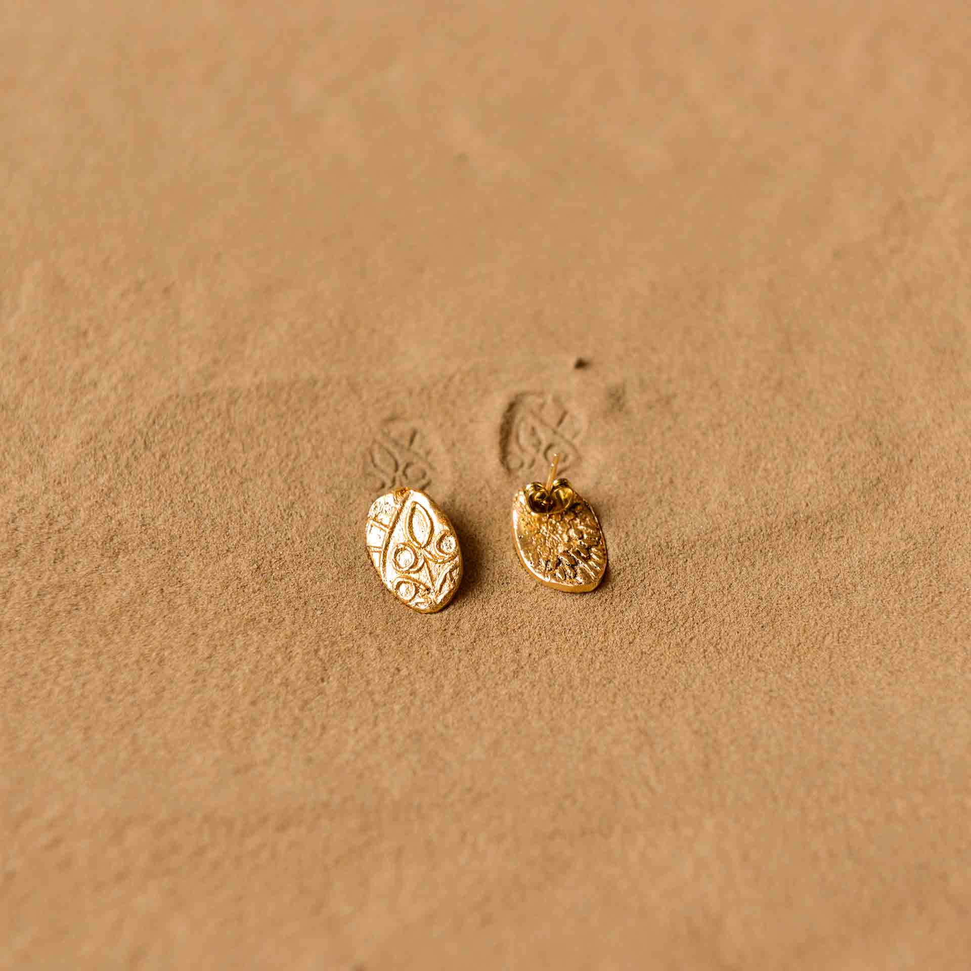 Fossil Stud - Elongated - CiceroniStudsStudio Kassa