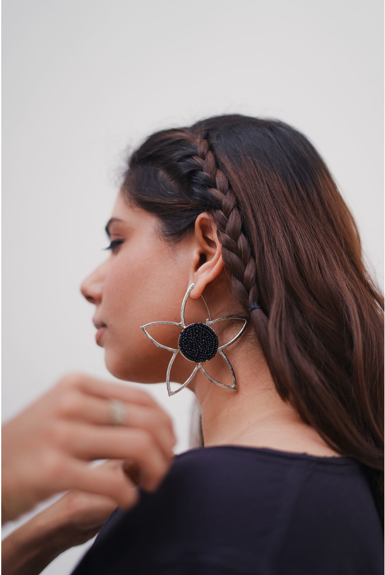 Full Mogra Frame Hoops in Silver - CiceroniAarjavee