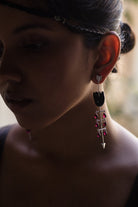 HEART Bleeding - Black Earring - CiceroniBaka