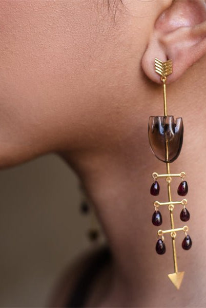 HEART Bleeding - Brown Earring - CiceroniBaka