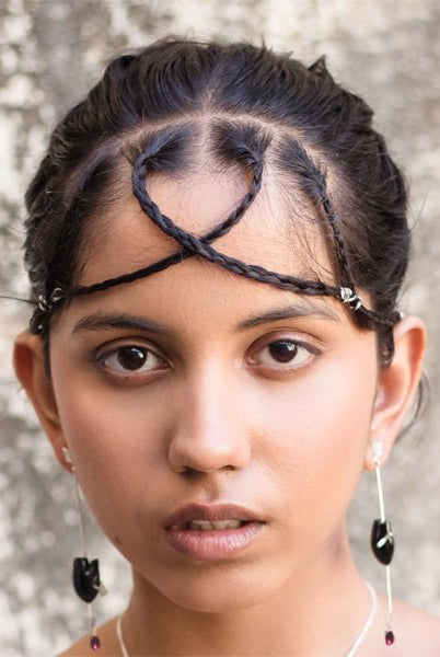 HEART Cupid's Arrow - Black Earring - CiceroniBaka