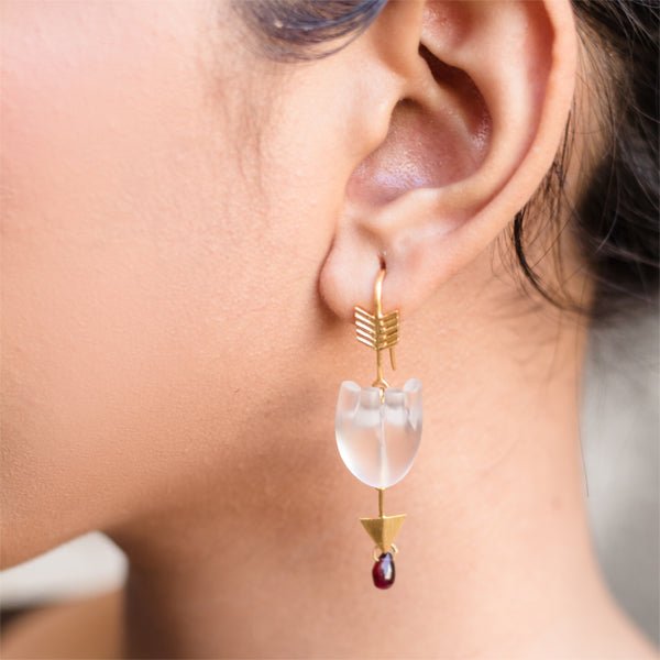 HEART Straight Arrow - White Earring - CiceroniBaka