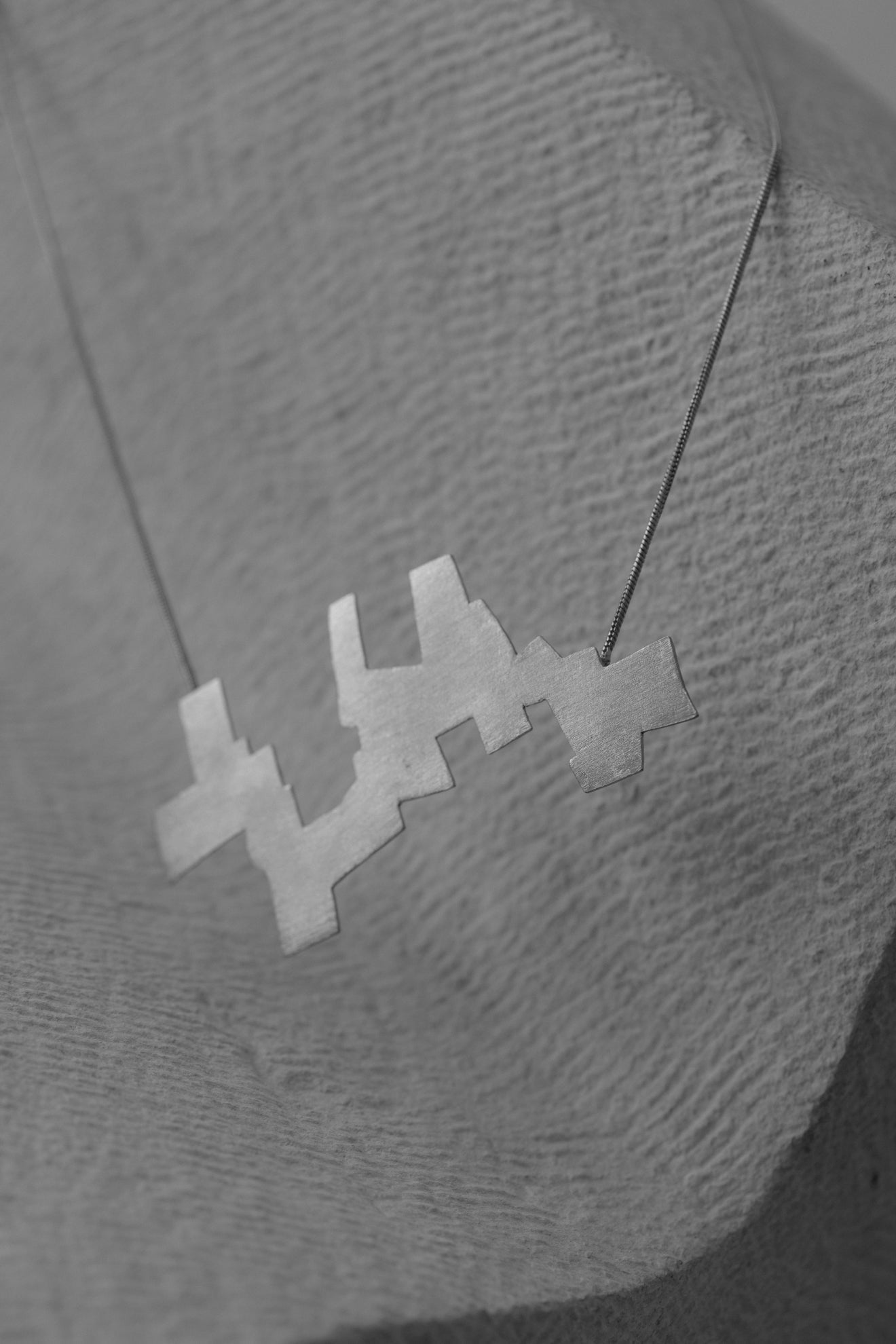 Ikur Neckpiece - CiceroniDE'ANMA