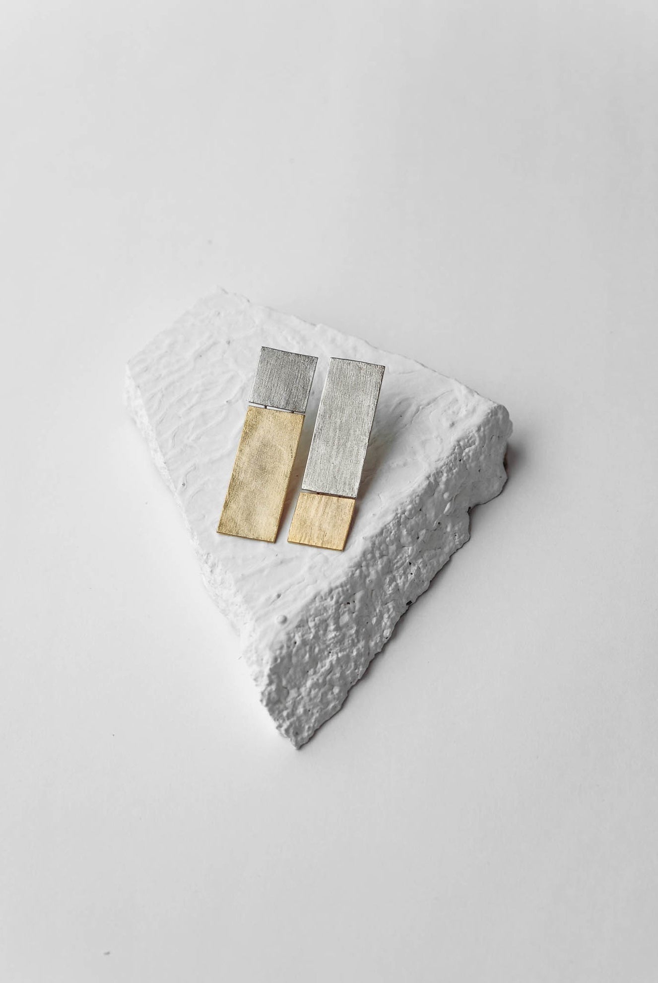 Imperfect Perfection Earrings - CiceroniDE'ANMA