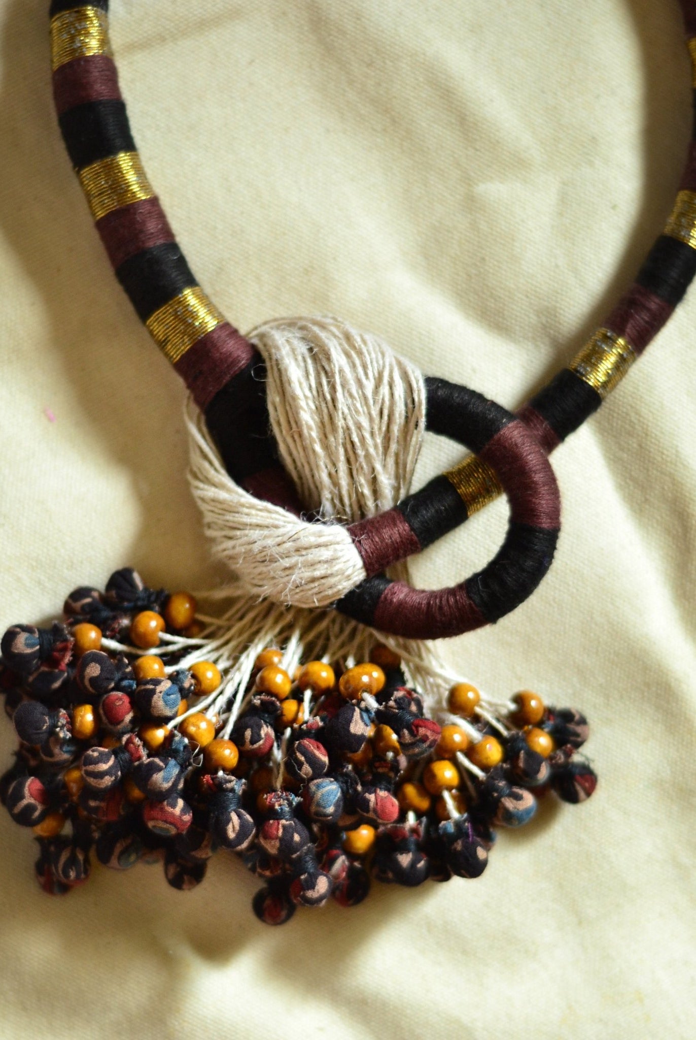 Jute Pretzel Neckpiece - Black - CiceroniNeckpieceD I T I