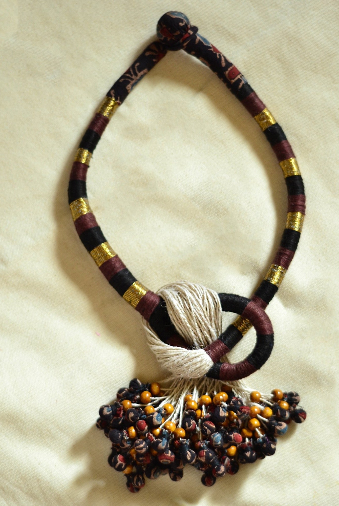 Jute Pretzel Neckpiece - Black - CiceroniNeckpieceD I T I