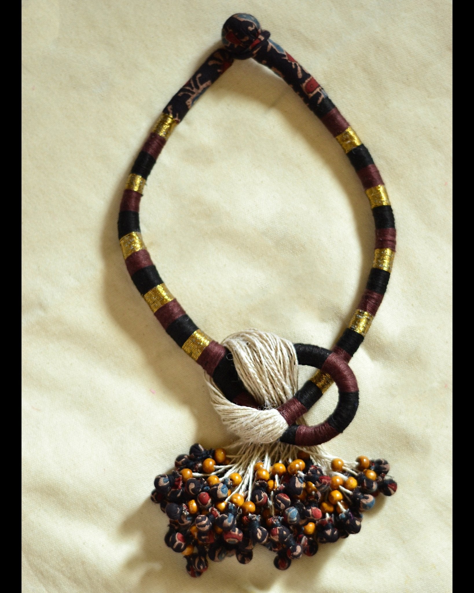 Jute Pretzel Neckpiece - Black - CiceroniNeckpieceD I T I