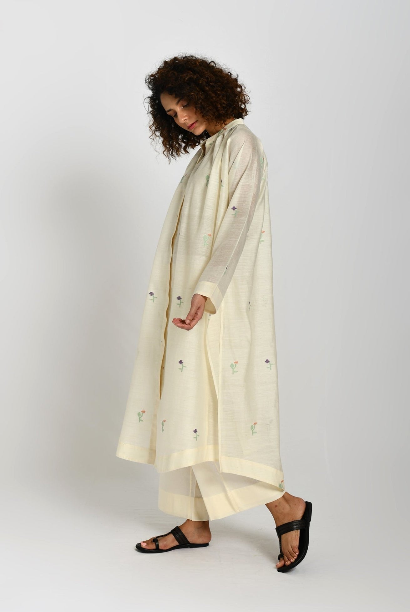 Khadi Silk Neck Gather Jamdani Co-ord Set- Off-white - CiceroniKurta setHiranya