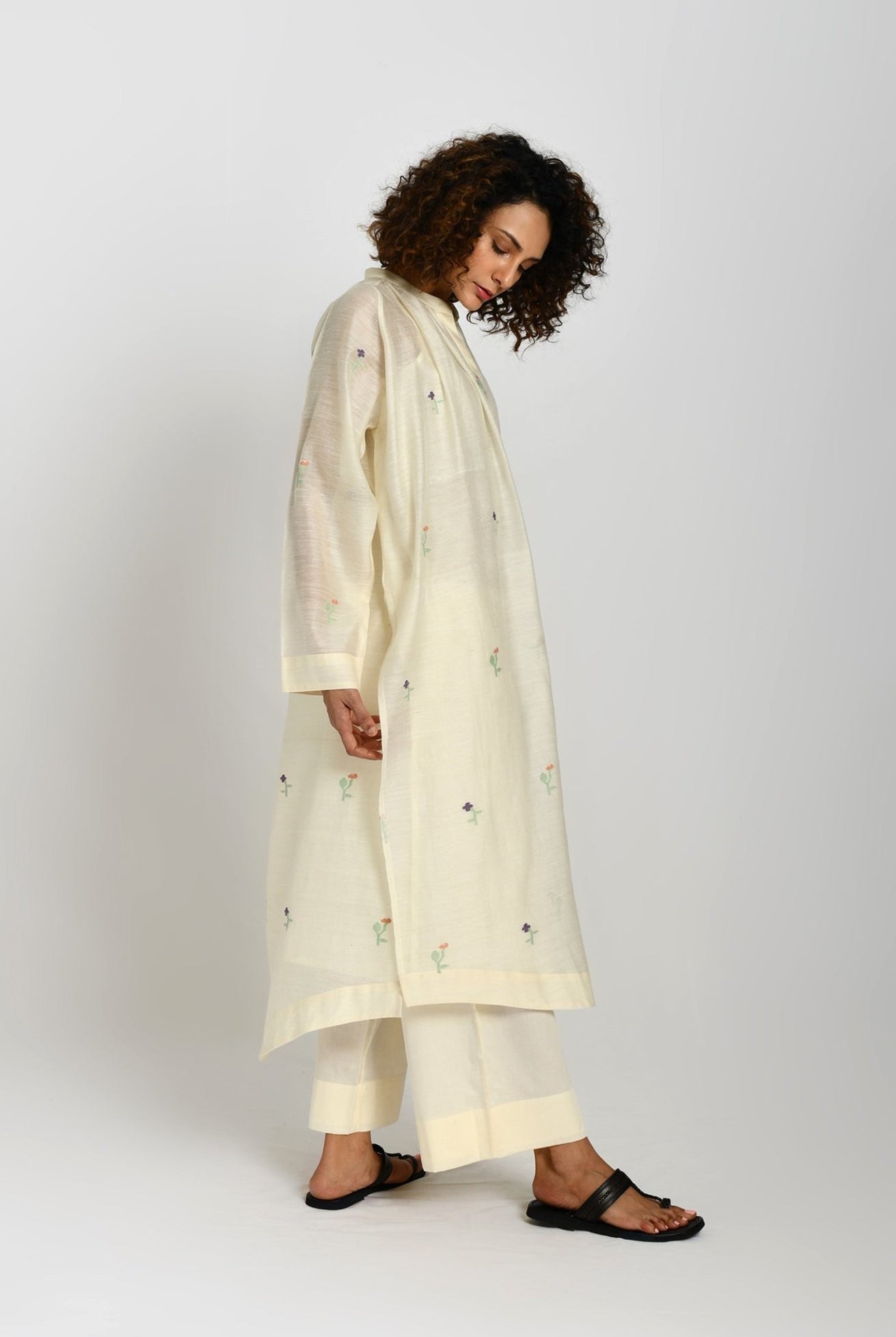 Khadi Silk Neck Gather Jamdani Co-ord Set- Off-white - CiceroniKurta setHiranya