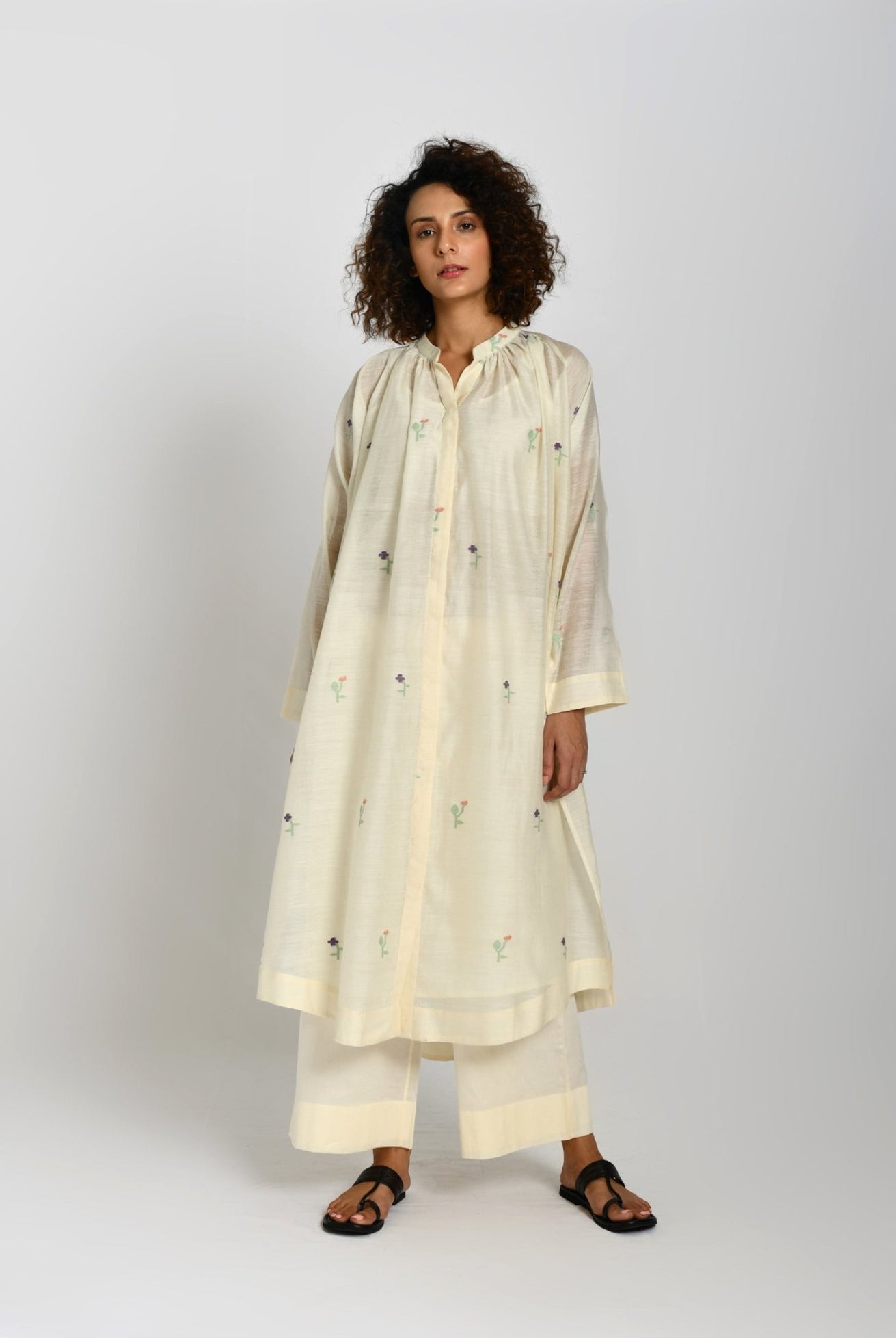 Khadi Silk Neck Gather Jamdani Co-ord Set- Off-white - CiceroniKurta setHiranya