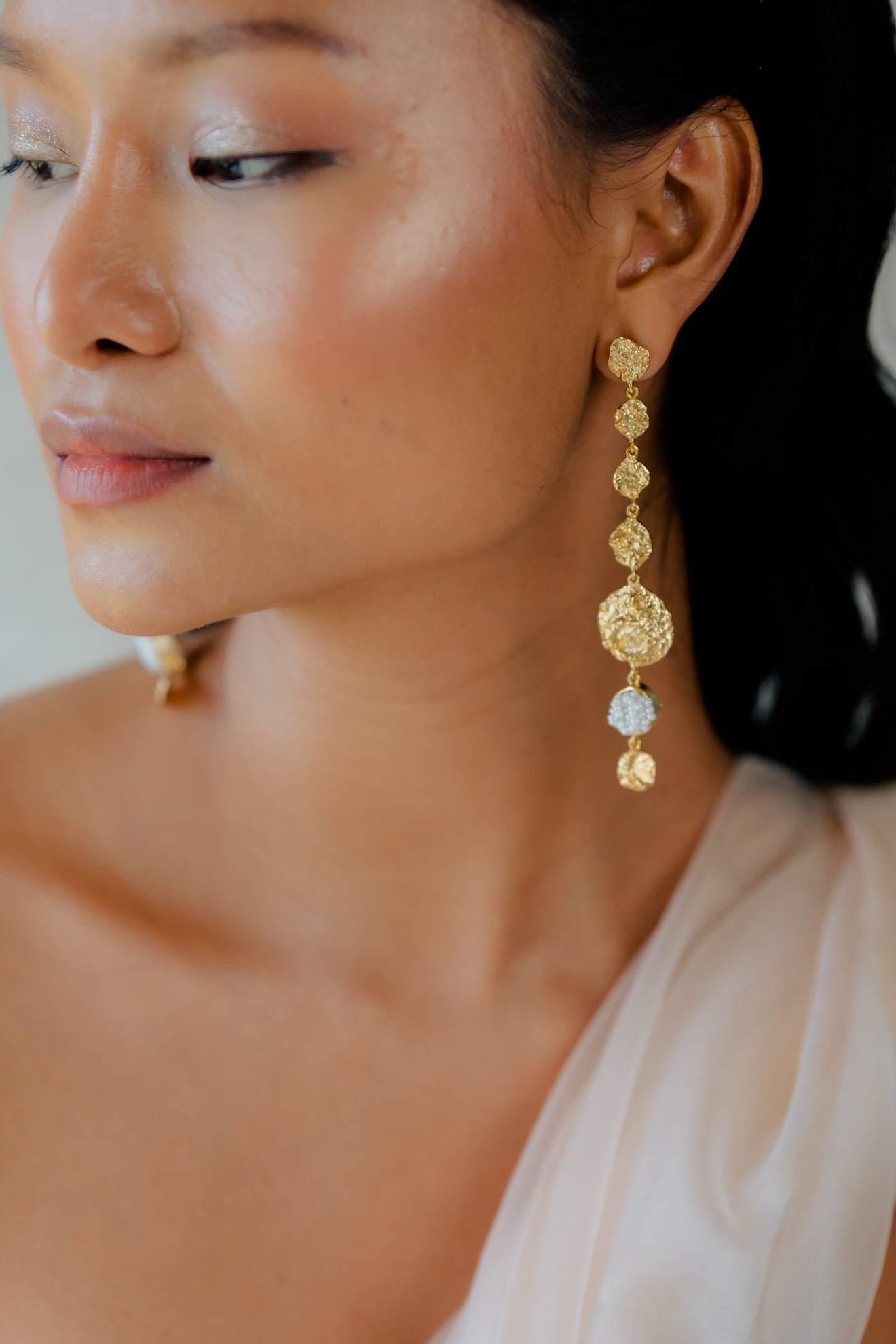 Khwaab Earrings - CiceroniAarjavee
