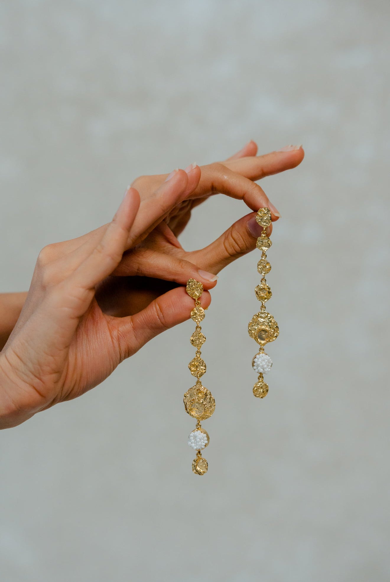 Khwaab Earrings - CiceroniAarjavee