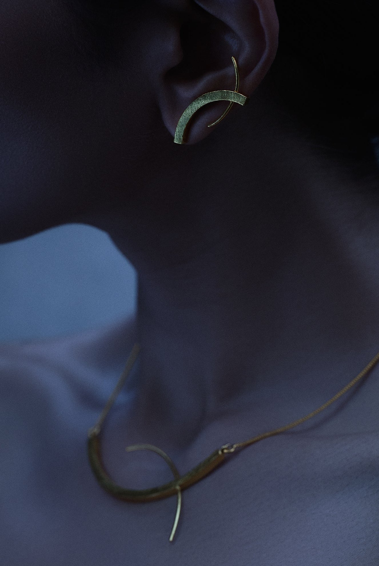 Koi Charm Neckpiece - CiceroniDE'ANMA