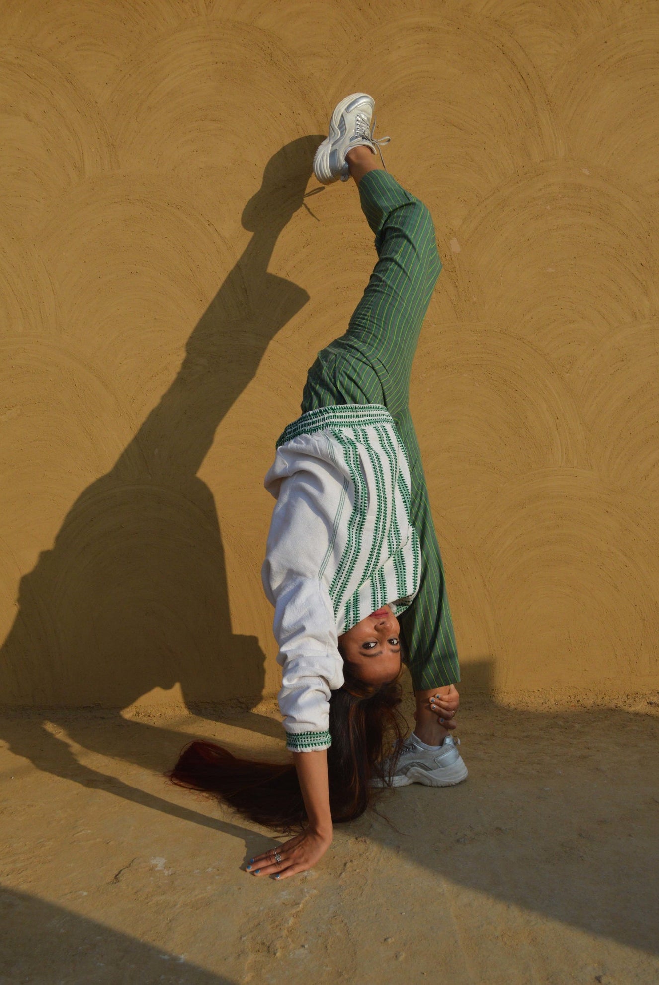 Kukhna Unisex Bomber Jacket In Green - CiceroniJohargram