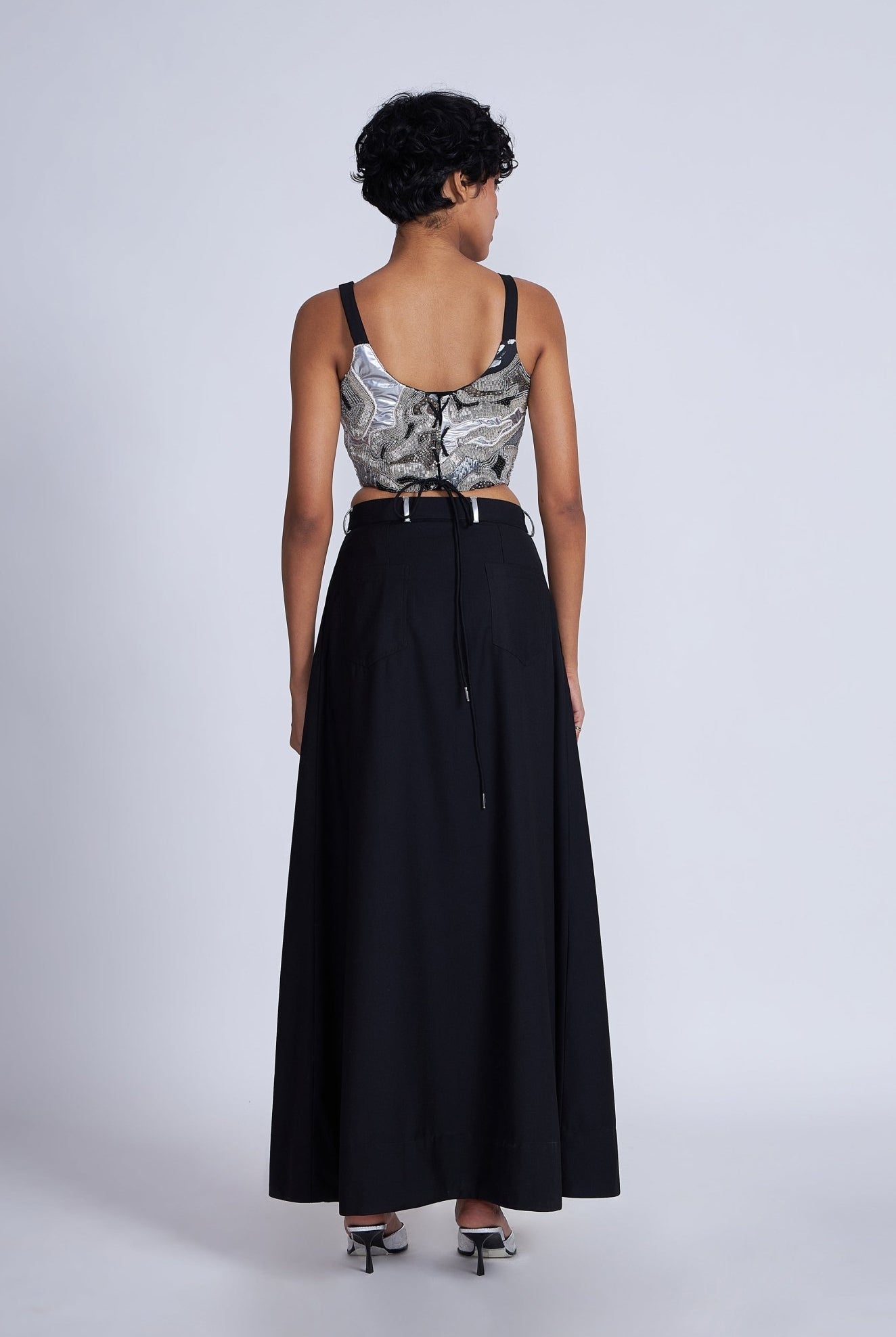 Kuro A-Line Skirt - CiceroniSkirtsAdvait