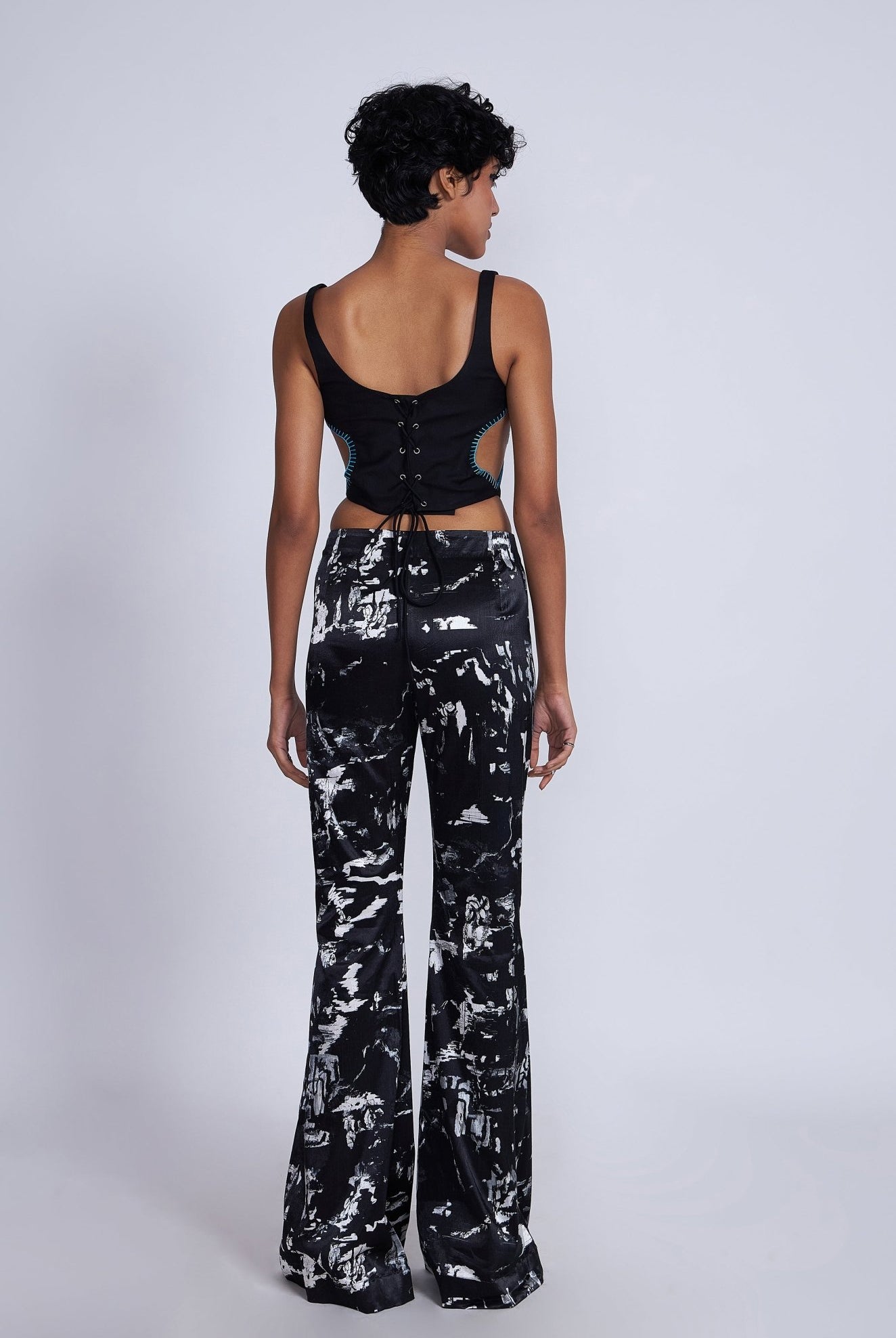 Kuro Cut-Out Corset - CiceroniCrop top, CorsetAdvait