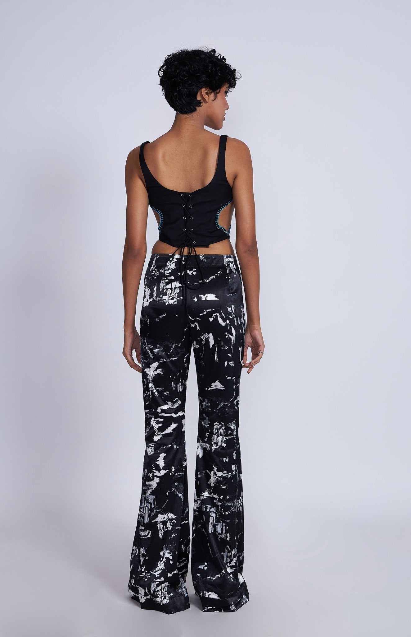 Kuro Cut-Out Corset - CiceroniCrop top, CorsetAdvait