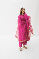Magenta Adi Bel Odhani - CiceroniNirjara