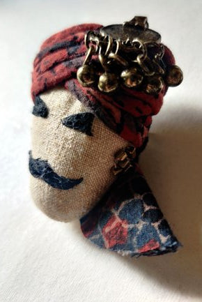 Maldhari Man Brooch Pin - CiceroniBroochD I T I