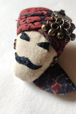 Maldhari Man Brooch Pin - CiceroniBroochD I T I